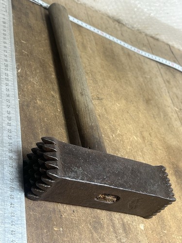 Outil ancien old tool - old, tailleur