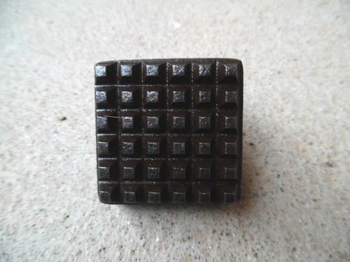Old tool outil - ),